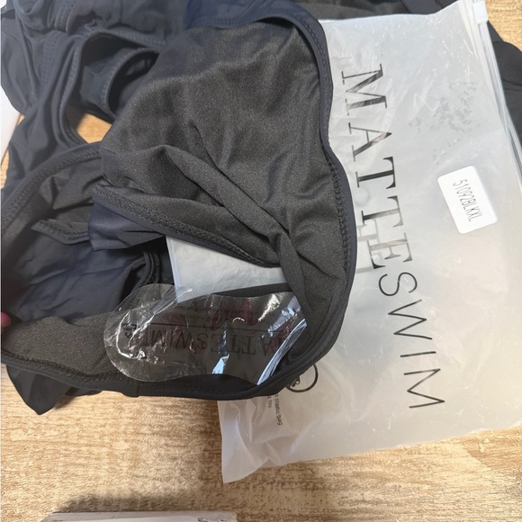 Matte Collection Myles One Piece - Picture 6 of 7